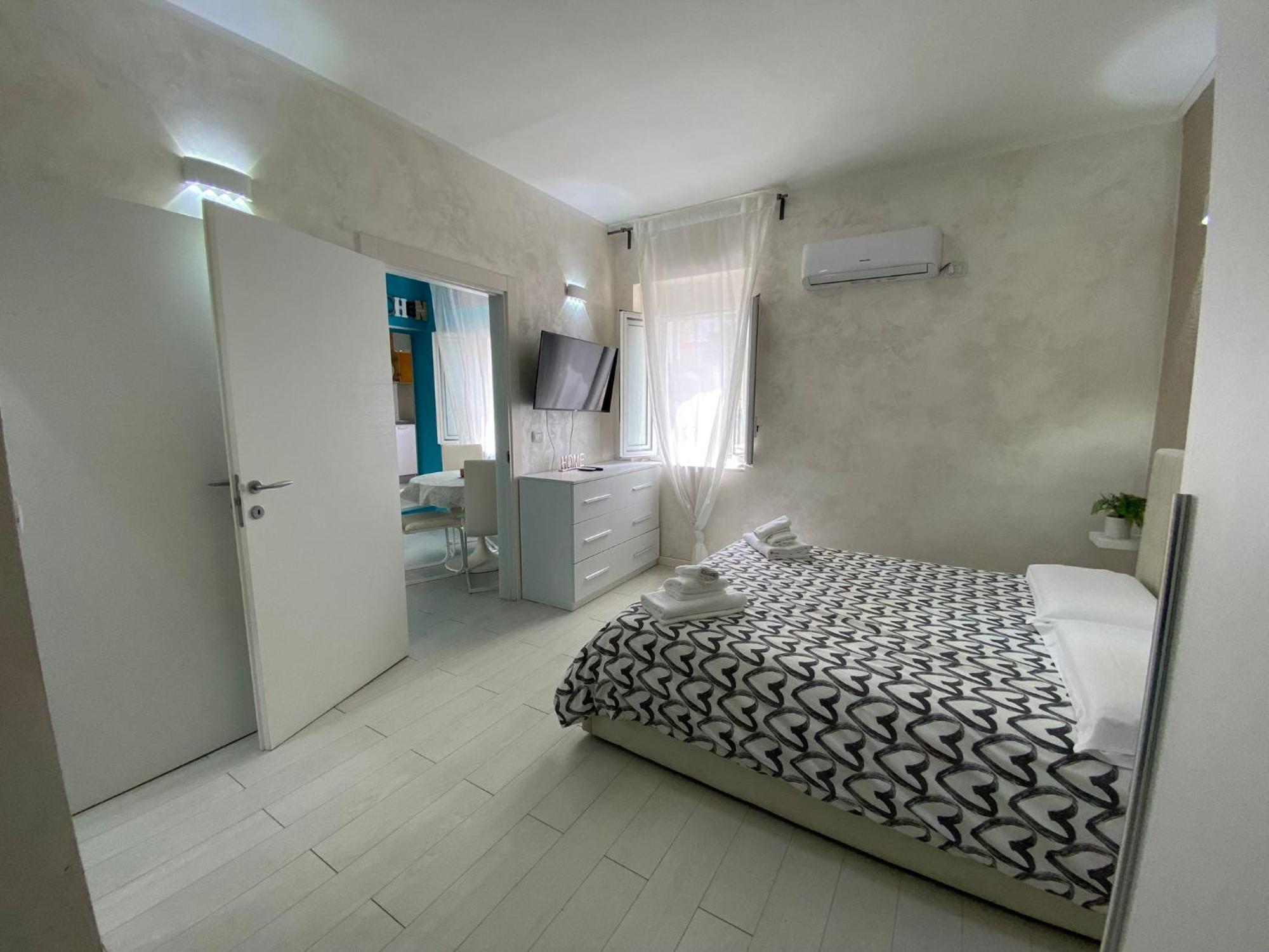 Ferienwohnung Newhouse Dante Bari Exterior foto